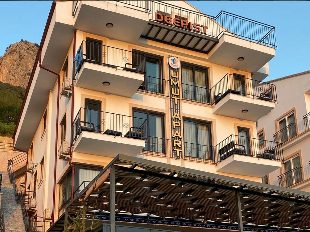 Deepist Umut Apart Otel binası, Kaş
